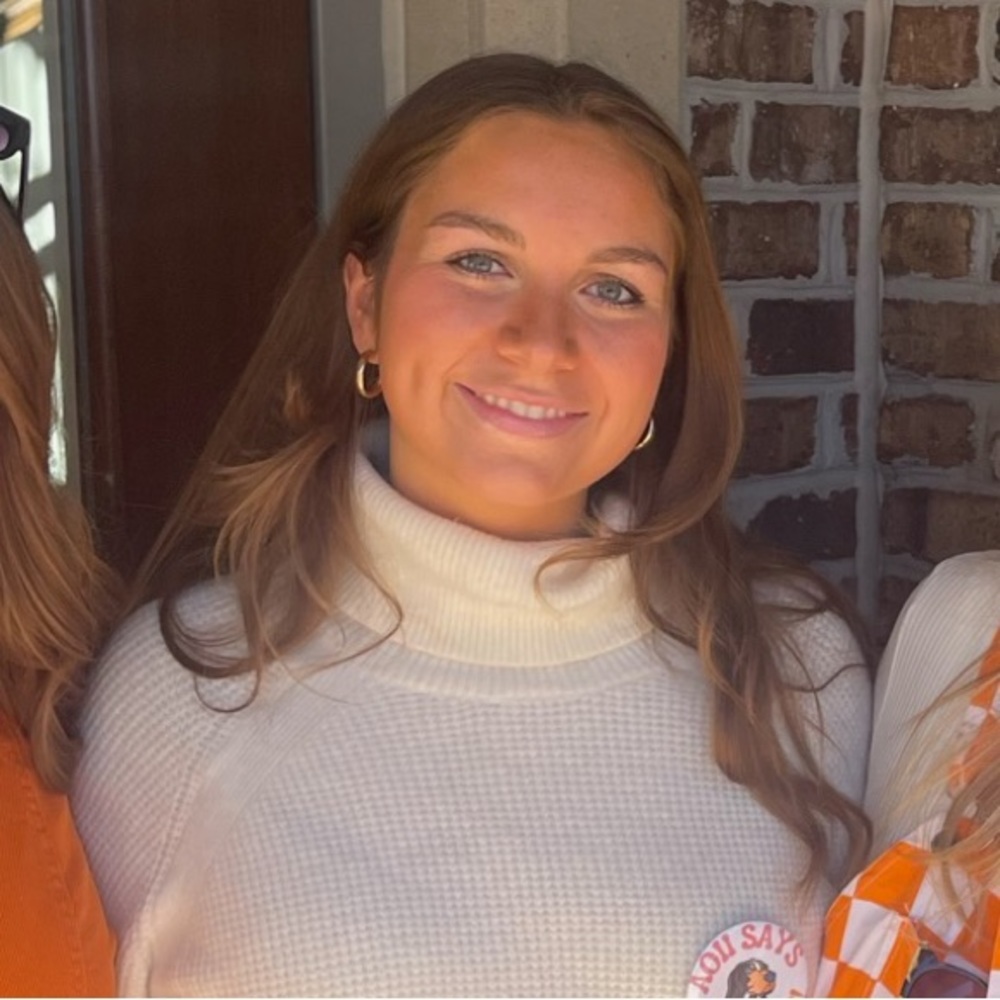 Meet your Posher, Caroline